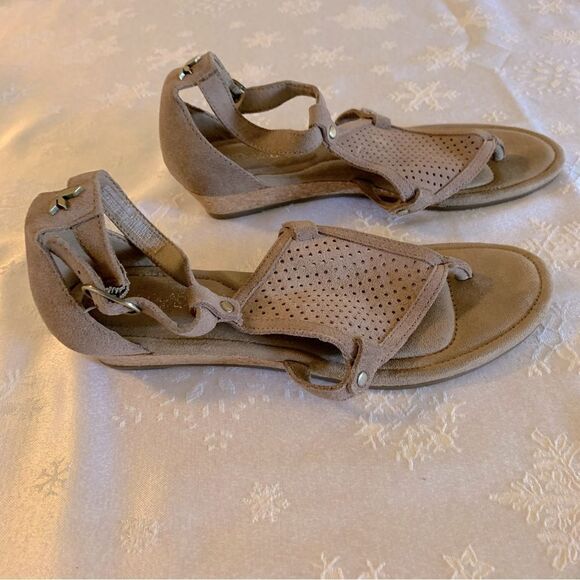 Kookaburra by Ugg Sandals Taupe Cork Wedge Stretch Straps Sz 7 Gorgeous - Picture 2 of 6